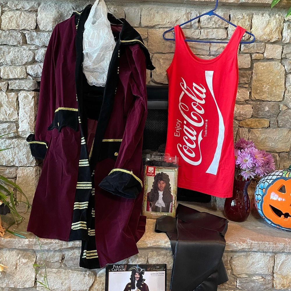 Couples Halloween costume - Captain & Coke
